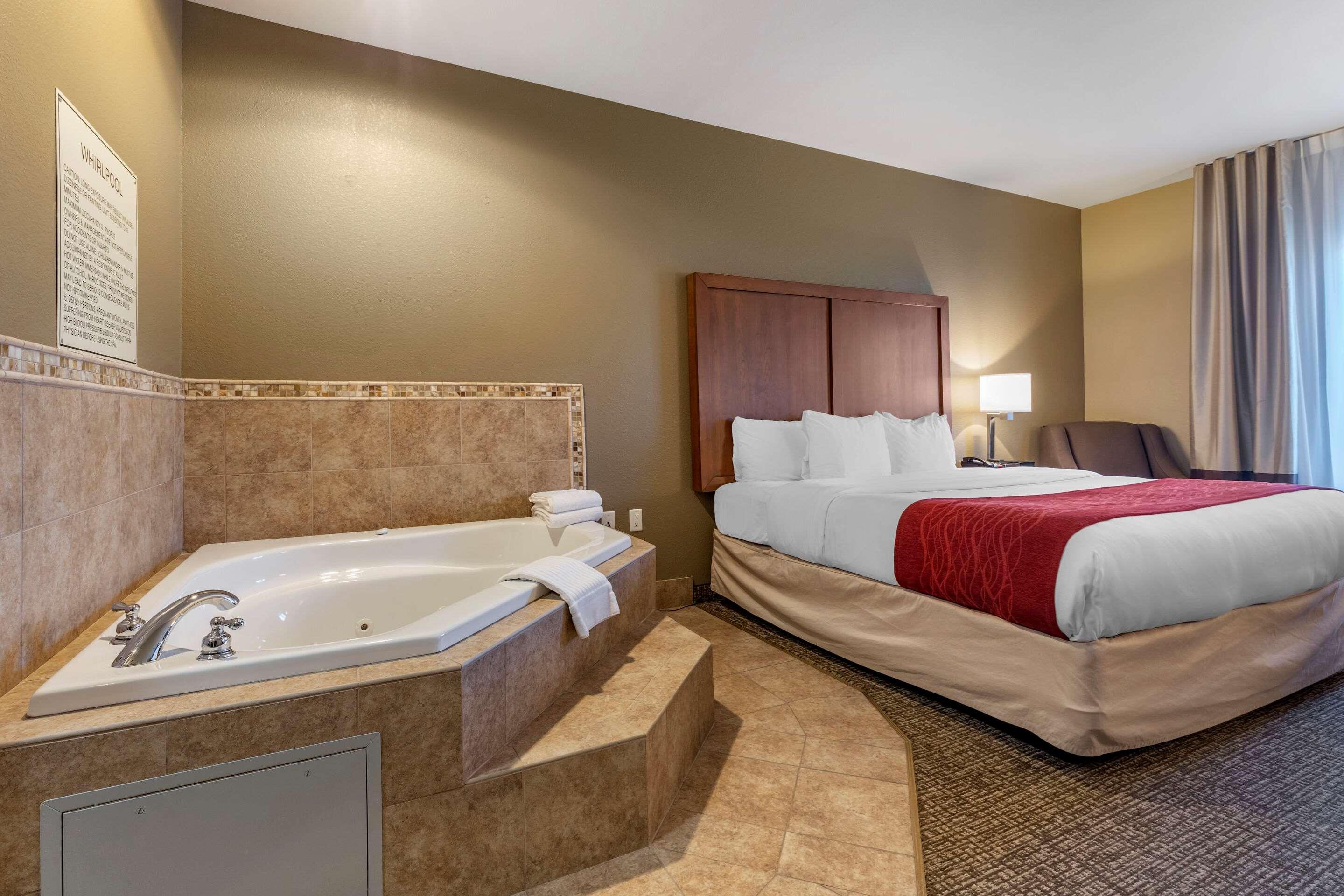Comfort Inn & Suites Russellville I-40 Exteriör bild