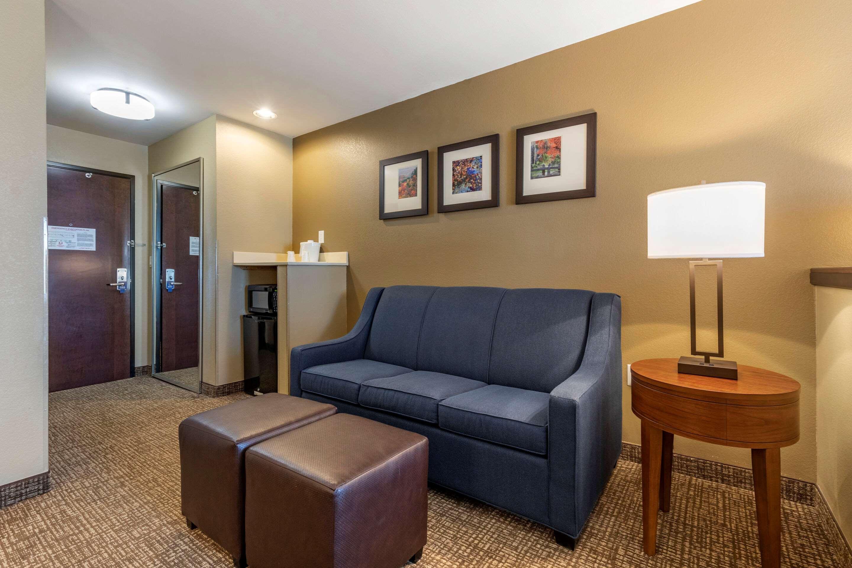 Comfort Inn & Suites Russellville I-40 Exteriör bild