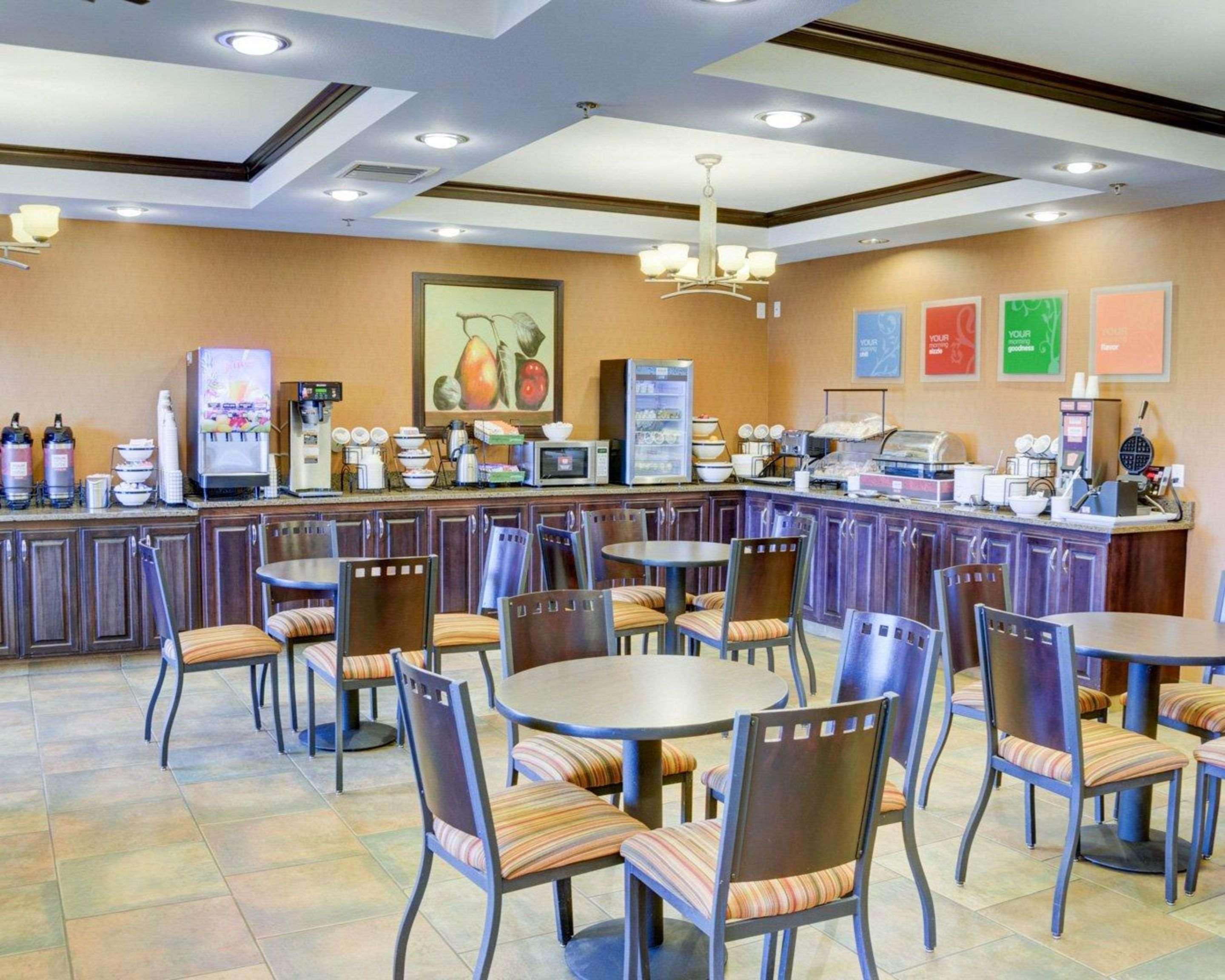 Comfort Inn & Suites Russellville I-40 Exteriör bild