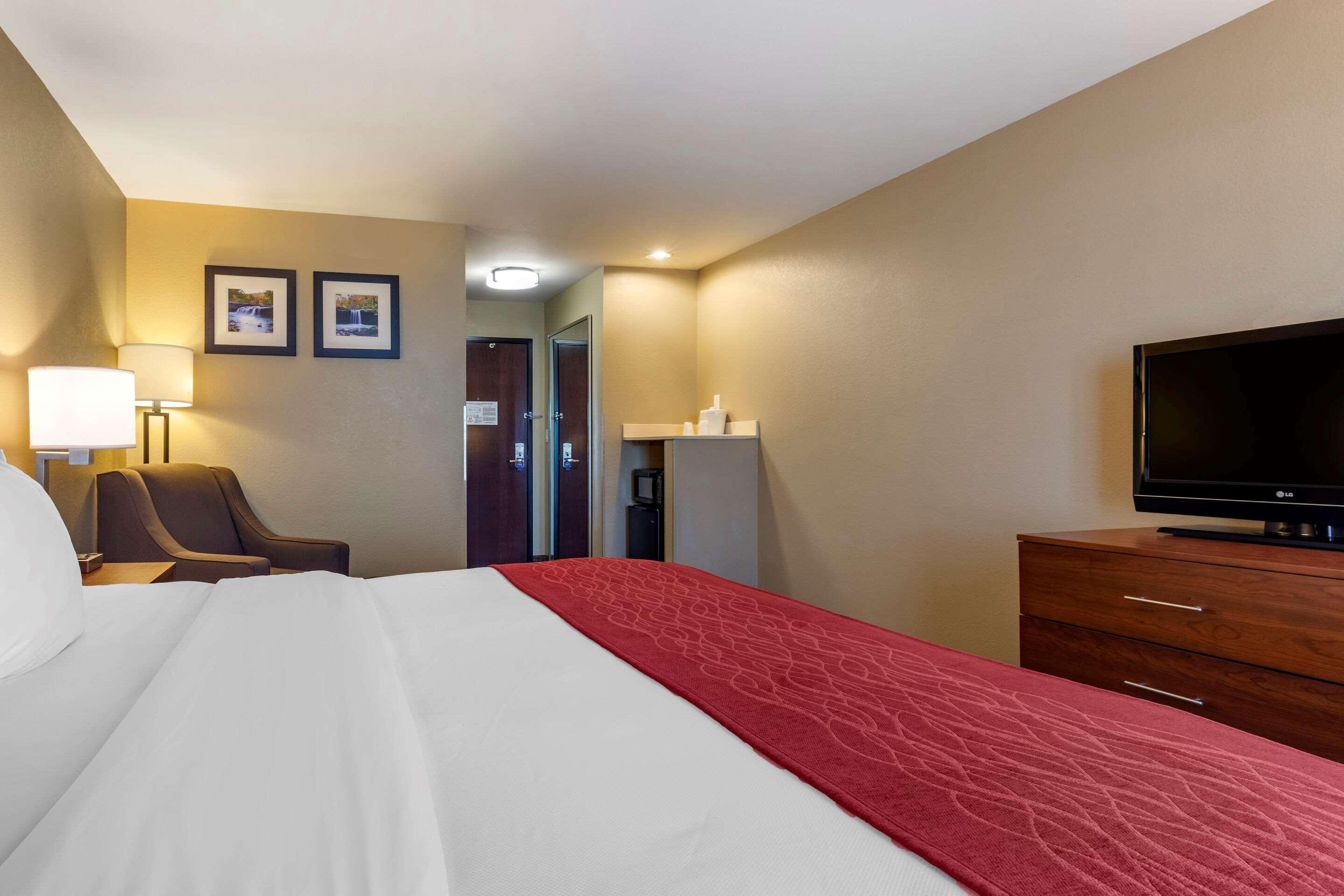 Comfort Inn & Suites Russellville I-40 Exteriör bild
